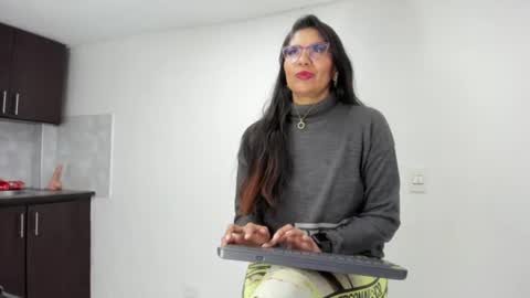 Snapshot of luna_dumont chatting on July 11, 11:13 am luna online show from July 11, 11:13 am