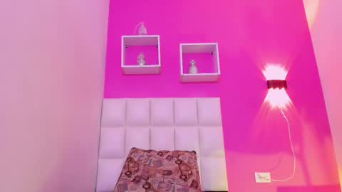 Snapshot of luna_ebony69 chatting on February 15, 11:30 am Luna online show from February 15, 11:30 am