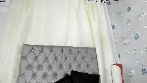 Luna Eva online show from January 11, 5:29 pm