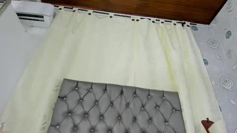 Luna Eva online show from February 4, 8:49 pm