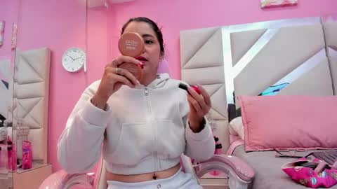 luna_hix online show from April 29, 3:10 am