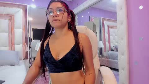 Snapshot of luna_hix chatting on June 22, 12:13 pm luna_hix online show from June 22, 12:13 pm