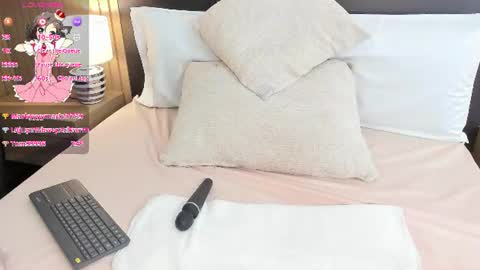 luna_kiss18 online show from June 26, 5:28 pm