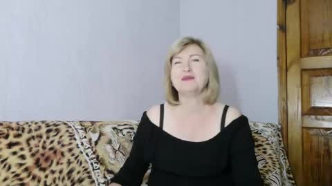 Snapshot of luna_lure11 chatting on September 20, 11:22 am luna_lure11 online show from September 20, 11:22 am