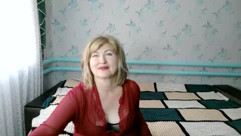 Snapshot of luna_lure11 chatting on June 4, 8:42 am luna_lure11 online show from June 4, 8:42 am