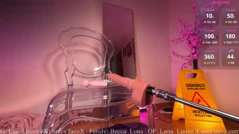 Luna Luuvz online show from May 7, 4:07 am