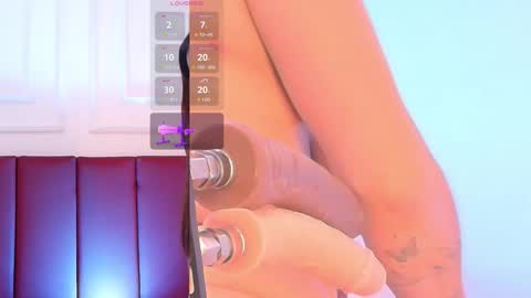     online show from March 6, 4:25 pm