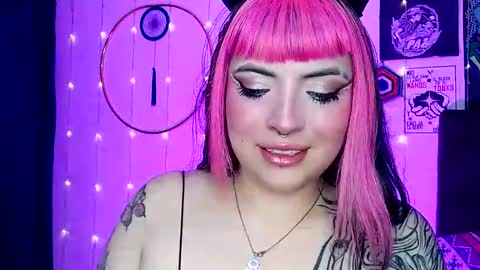 MISS LUNA  online show from January 24, 5:53 am