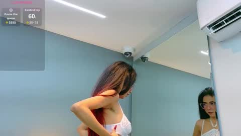 Snapshot of luna_roja25 chatting on September 12, 1:22 pm LUNA online show from September 12, 1:22 pm