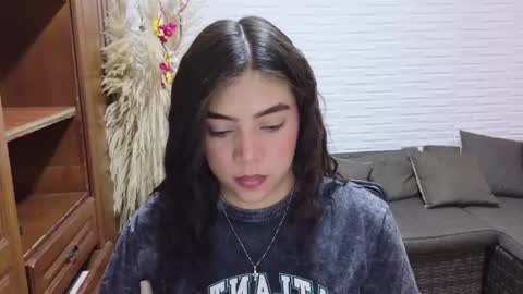 luna_rousse26 online show from May 27, 2:03 pm