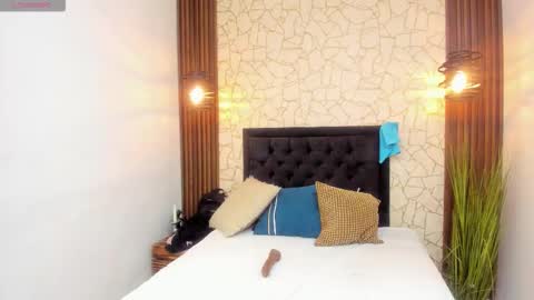 luna_smith20 online show from March 17, 7:06 pm