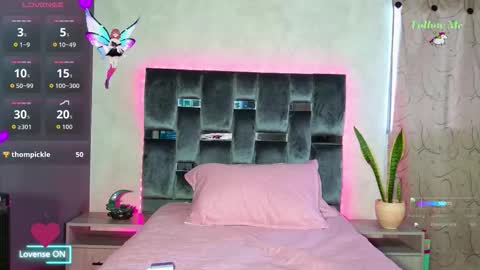 luna_sophya online show from October 25, 8:03 pm