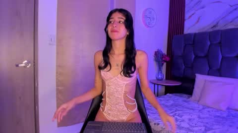 Snapshot of luna_sthonem chatting on November 12, 12:49 pm luna_sthonem online show from November 12, 12:49 pm