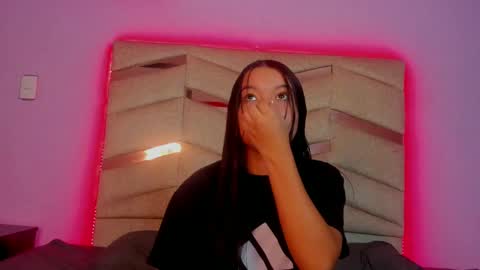 Luna  online show from December 5, 12:22 pm