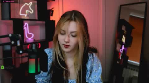 Snapshot of luna_tin chatting on November 25, 12:16 pm Luna online show from November 25, 12:16 pm