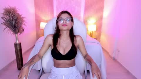 Luna online show from May 21, 7:32 pm