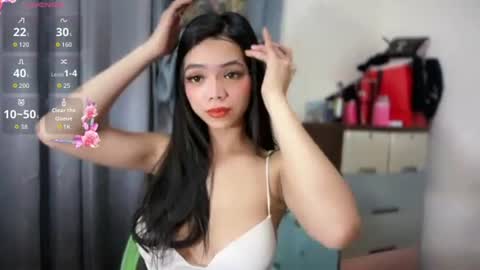 Snapshot of luna_whitedoll chatting on July 11, 8:33 pm luna_whitedoll online show from July 11, 8:33 pm