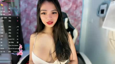 Snapshot of luna_whitedoll chatting on July 31, 4:12 am luna_whitedoll online show from July 31, 4:12 am