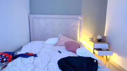 lunaa08 online show from February 9, 2:15 am