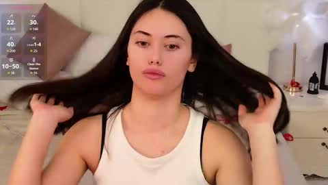 Snapshot of lunaa_baby_girl chatting on March 7, 5:59 am Luna online show from March 7, 5:59 am