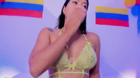 lunaa_hart online show from July 5, 4:19 am