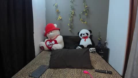 lunaa mayer online show from January 28, 2:32 am