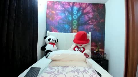 lunaa mayer online show from October 4, 1:03 am