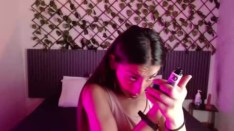 Snapshot of lunaaa_07 chatting on April 20, 4:26 am lunaaa_07 online show from April 20, 4:26 am