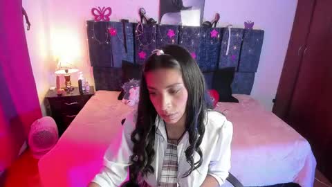 Snapshot of lunaaa_07 chatting on April 25, 1:52 pm lunaaa_07 online show from April 25, 1:52 pm