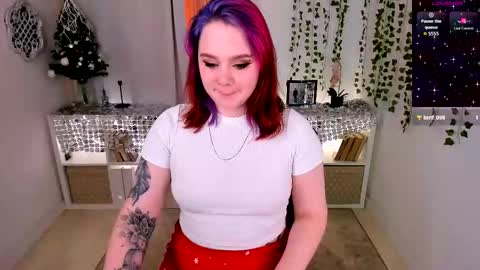 Snapshot of lunaali chatting on December 17, 9:10 pm Li online show from December 17, 9:10 pm