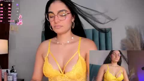 Luna Aspen online show from June 12, 4:17 pm