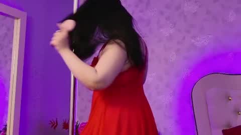 lunababe_ online show from July 17, 11:28 am