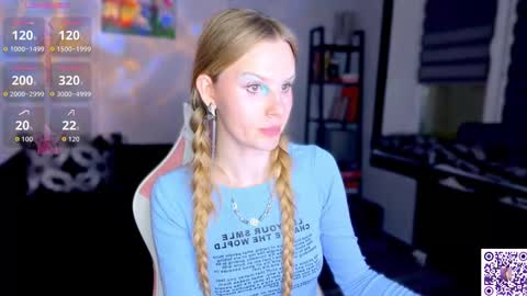 Britney online show from March 12, 7:42 pm