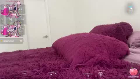 lunaloopzz online show from June 17, 2:18 pm