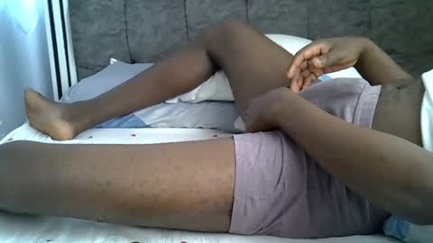 lunalove22_ online show from March 21, 7:35 am