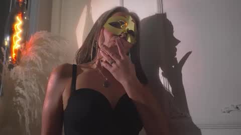 lunamisteriosa_ online show from December 23, 10:02 am