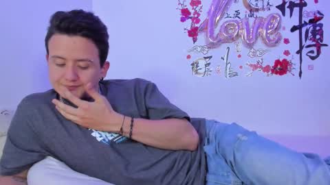 Snapshot of lunandrew chatting on March 9, 3:43 am Luna Mendez Andrew Cemar online show from March 9, 3:43 am