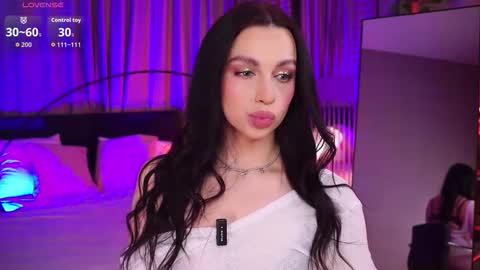 Luna  next streams Mon Fri Sat Sun 8pm-5am gmt0 online show from December 14, 8:35 pm