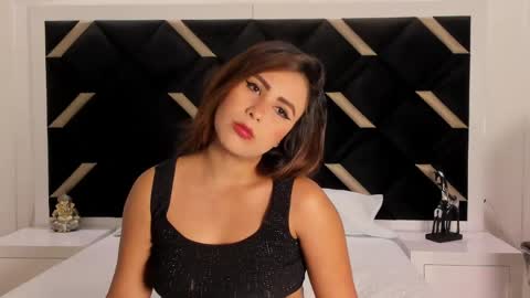 Lia 3 online show from April 26, 8:50 pm