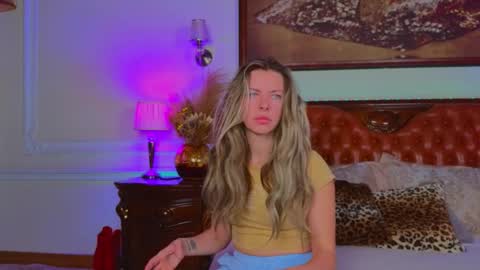 Luna Rishi online show from November 4, 6:01 am