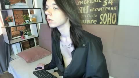 Matthew online show from May 22, 7:37 am