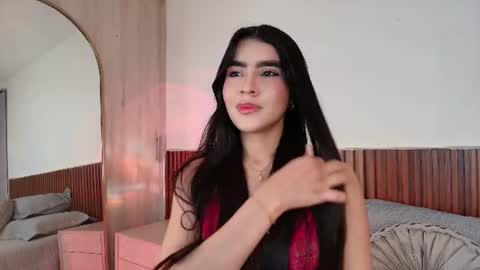 Snapshot of lunarousse_ chatting on July 3, 3:02 am Luna Rousse online show from July 3, 3:02 am