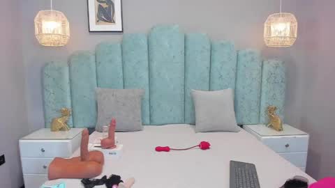 Luna online show from April 24, 11:23 am