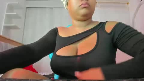 luna online show from October 27, 1:26 pm