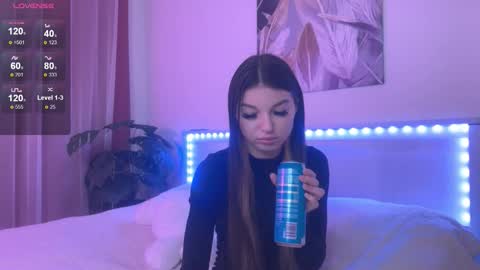 Veronica online show from November 6, 11:00 am