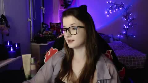 LunaXcherry online show from April 30, 8:57 pm