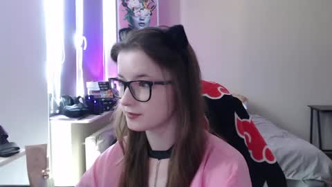 LunaXcherry online show from June 7, 11:03 am