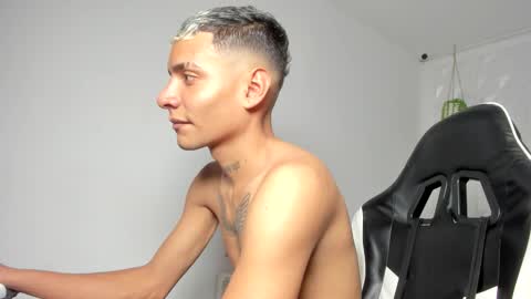 lunay_bigcock420 online show from March 18, 2:04 am