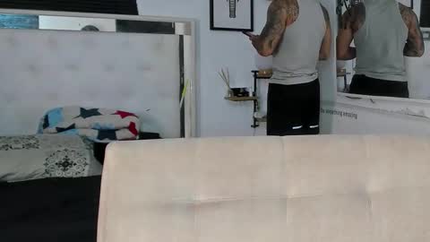 Snapshot of lunay_xtreemboy chatting on November 26, 12:33 am Lunay online show from November 26, 12:33 am