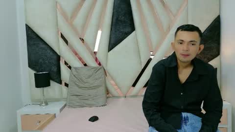 Snapshot of lunaysebastian chatting on July 3, 2:56 pm Luna y Sebastian online show from July 3, 2:56 pm